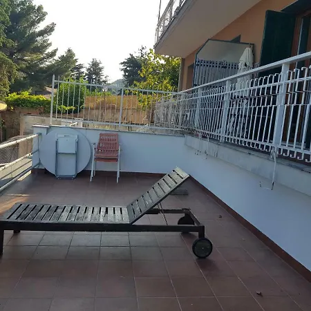 Terrazza A Due Passi Dal Mare Apartamento
